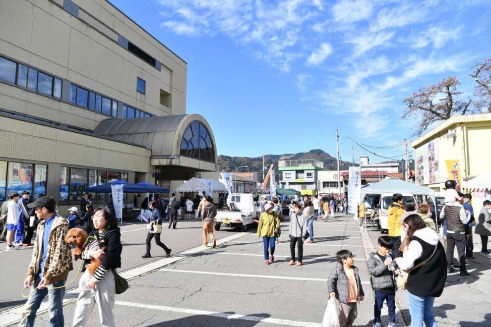 第6回つなん軽トラ市